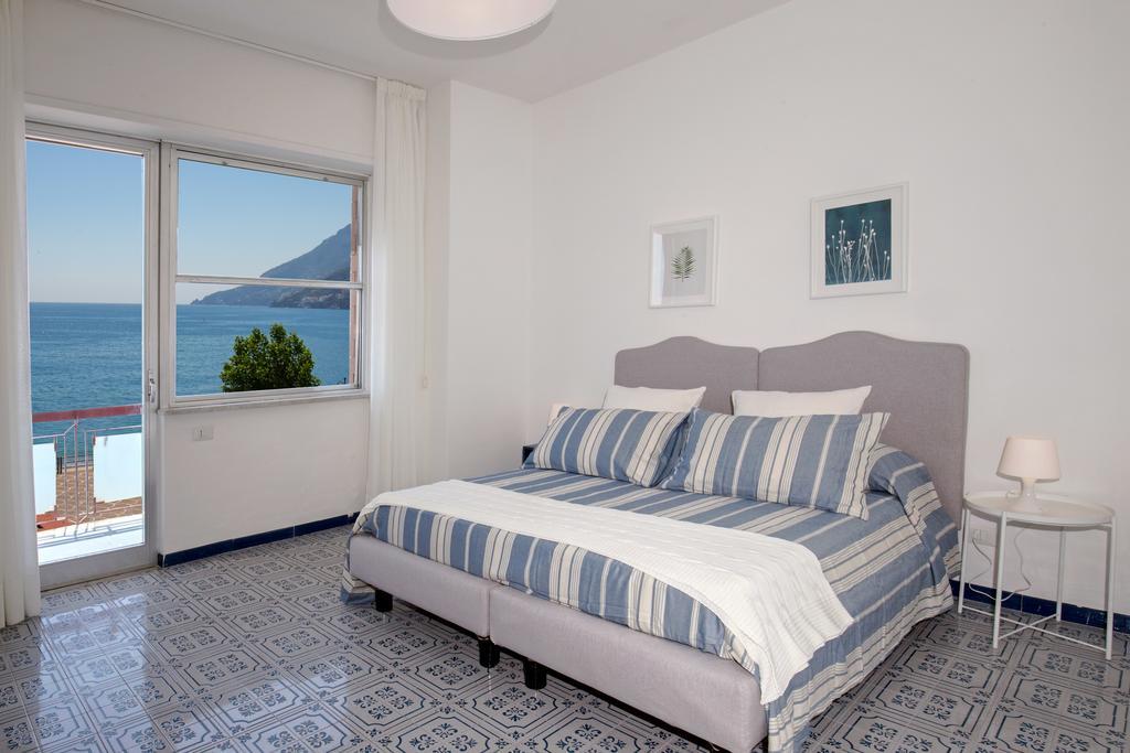 Angelina Apartments Amalfi Coast Майори Экстерьер фото